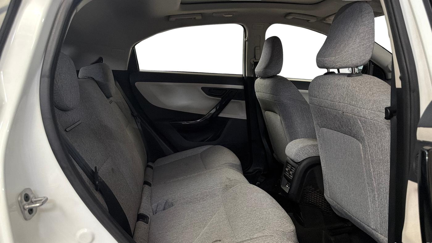 2025 Tata Curvv Creative S 1.2 Petrol 7DCA, Petrol, Automatic, 24,397 km, Right Side Rear Door Cabin