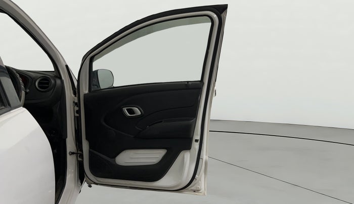 2017 Datsun Redi Go T (O), Petrol, Manual, 47,496 km, RHS Front Door