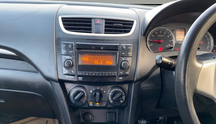 2017 Maruti Swift VXI, Petrol, Manual, 67,233 km, Air Conditioner