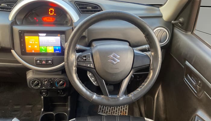 2022 Maruti S PRESSO VXI PLUS AMT, Petrol, Automatic, 19,055 km, Steering Wheel Close Up