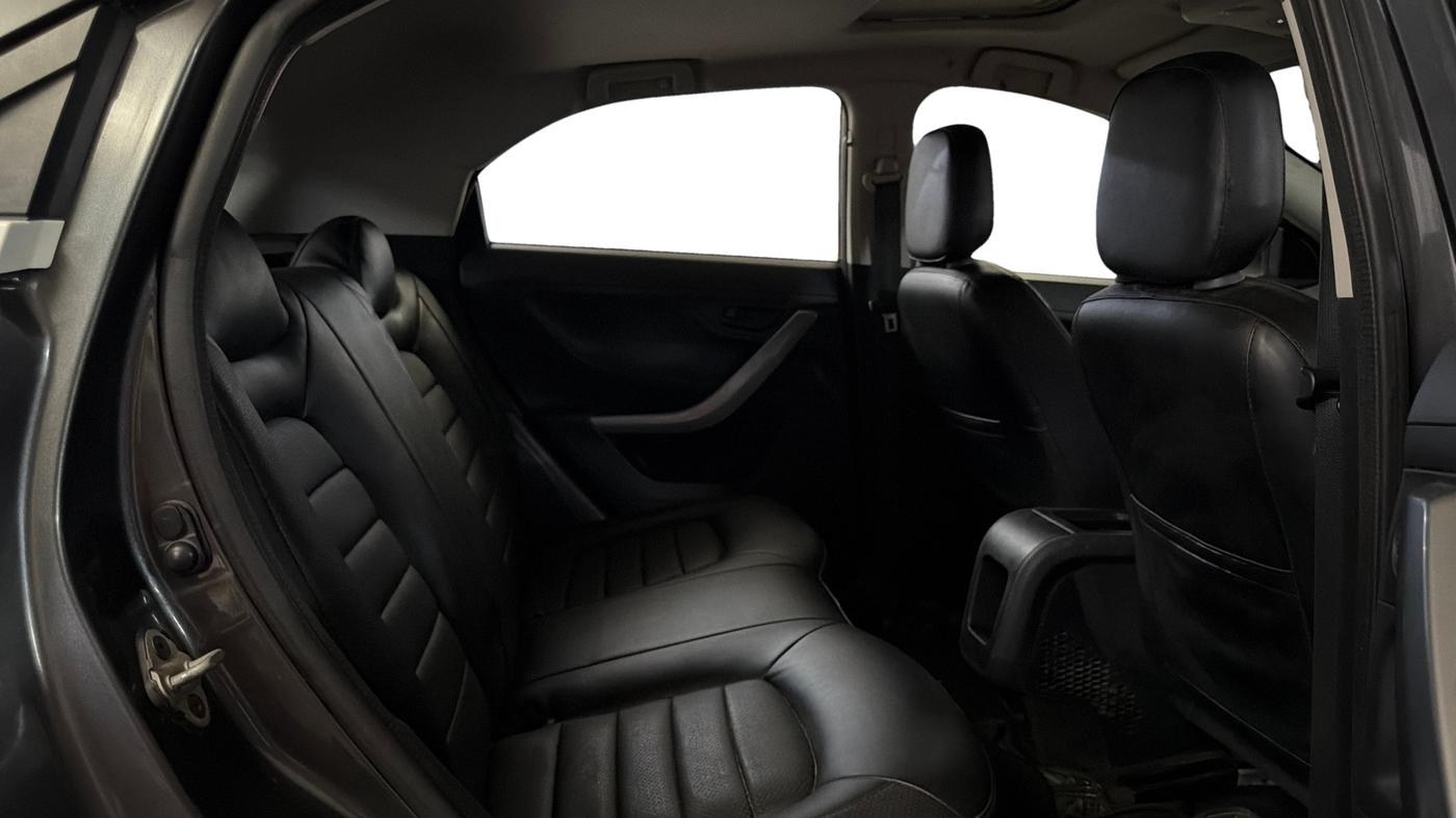 2020 Tata NEXON XM SUNROOF PETROL, Petrol, Manual, 50,912 km, Right Side Rear Door Cabin