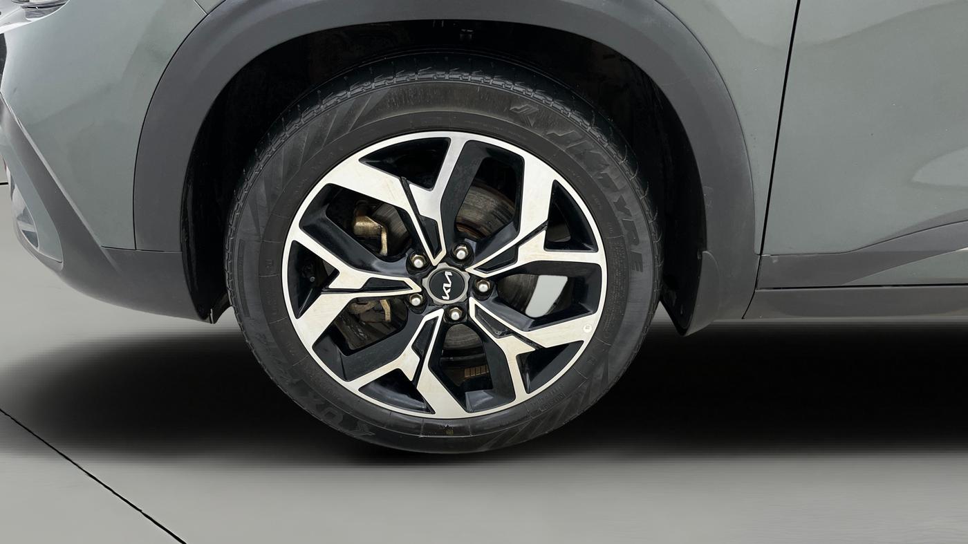 2023 KIA SELTOS  GTX PLUS 1.5 DIESEL AT, Diesel, Automatic, 37,875 km, Left Front Wheel