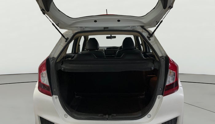 2016 Honda Jazz 1.2L I-VTEC V, Petrol, Manual, 1,14,972 km, Boot Open Zoomed View