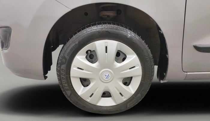 2017 Maruti Wagon R 1.0 VXI AMT, Petrol, Automatic, 89,064 km, Left Front Wheel