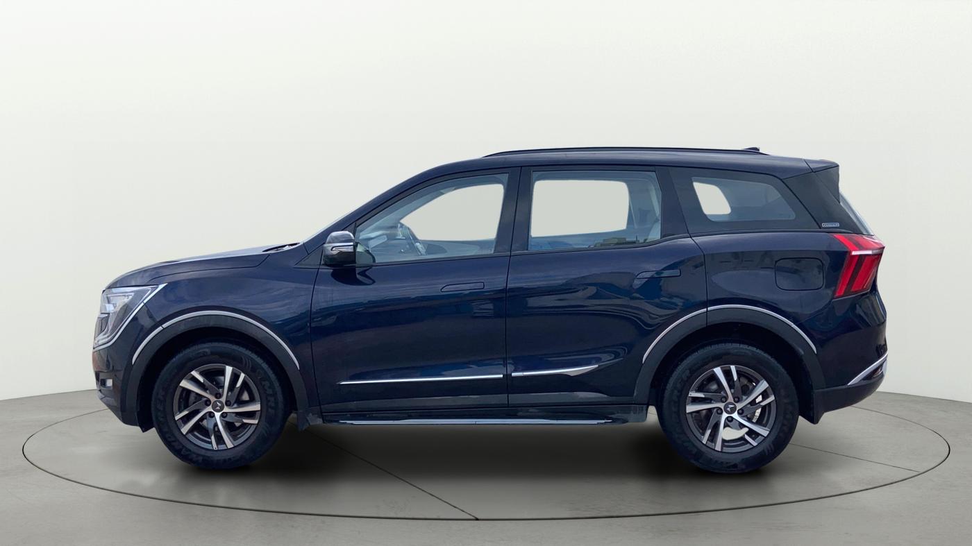 2022 Mahindra XUV700 AX 5 P AT 5 STR, Petrol, Automatic, 20,014 km, Left Side