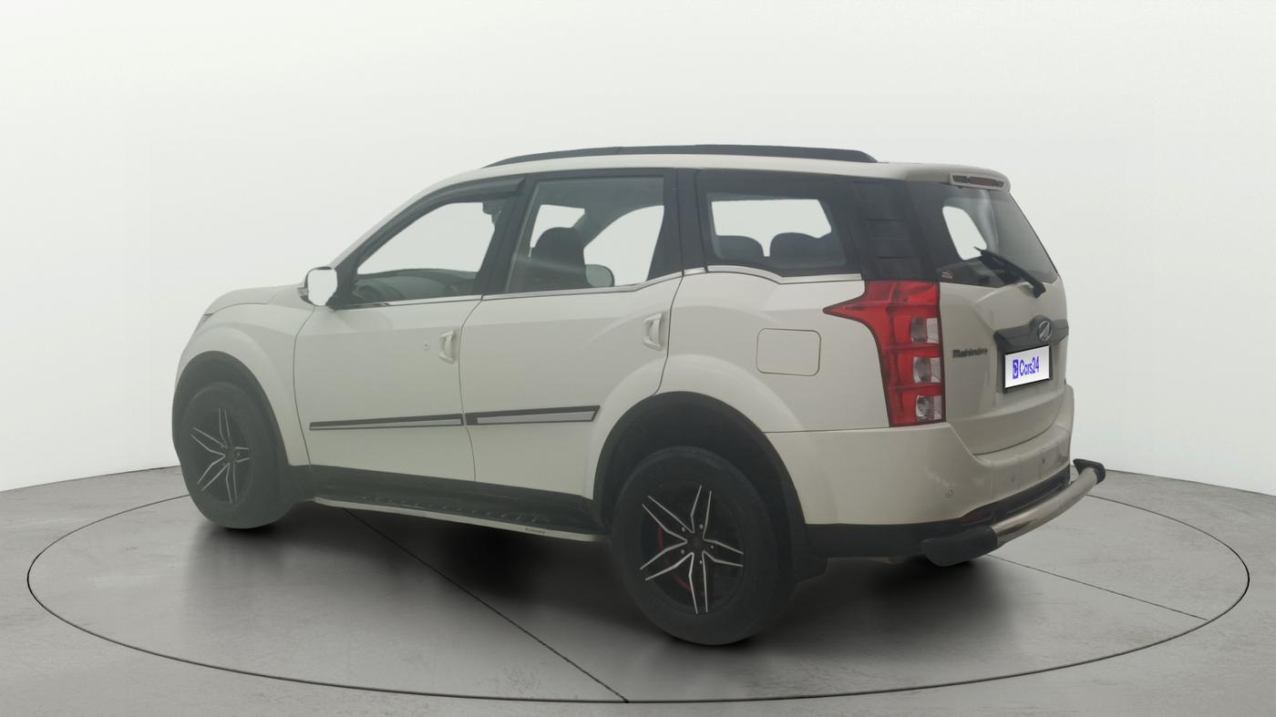 2017 Mahindra XUV500 W6, Diesel, Manual, 76,548 km, Left Back Diagonal