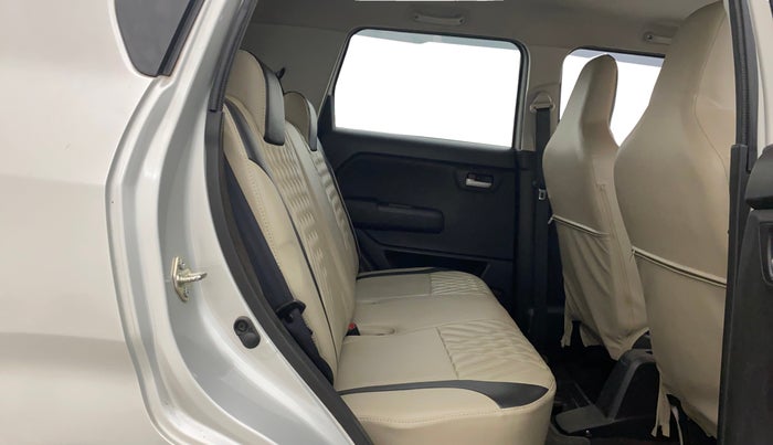 2022 Maruti New Wagon-R VXI 1.0, Petrol, Manual, 14,220 km, Right Side Rear Door Cabin