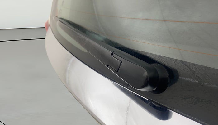 2022 Toyota Glanza V, Petrol, Manual, 32,001 km, Rear Wiper