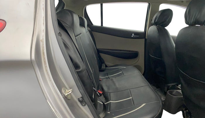 2013 Hyundai i20 MAGNA 1.2, Petrol, Manual, 78,973 km, Right Side Rear Door Cabin