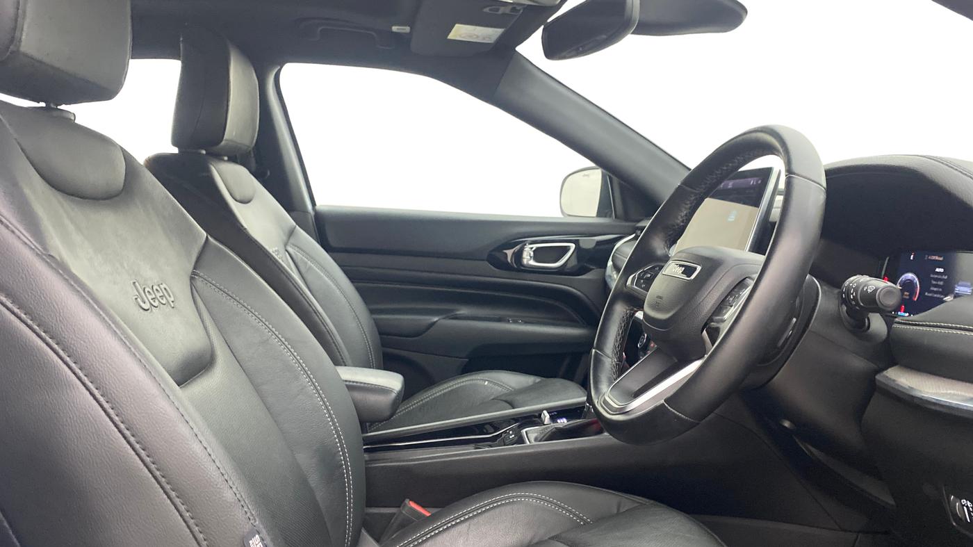 2023 Jeep Compass MODEL S (O) DIESEL 4X4 AT, Diesel, Automatic, 43,239 km, Right Side Front Door Cabin