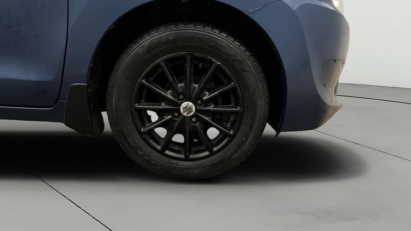 2017 Maruti Baleno DELTA PETROL 1.2, Petrol, Manual, 28,783 km, Right Front Wheel