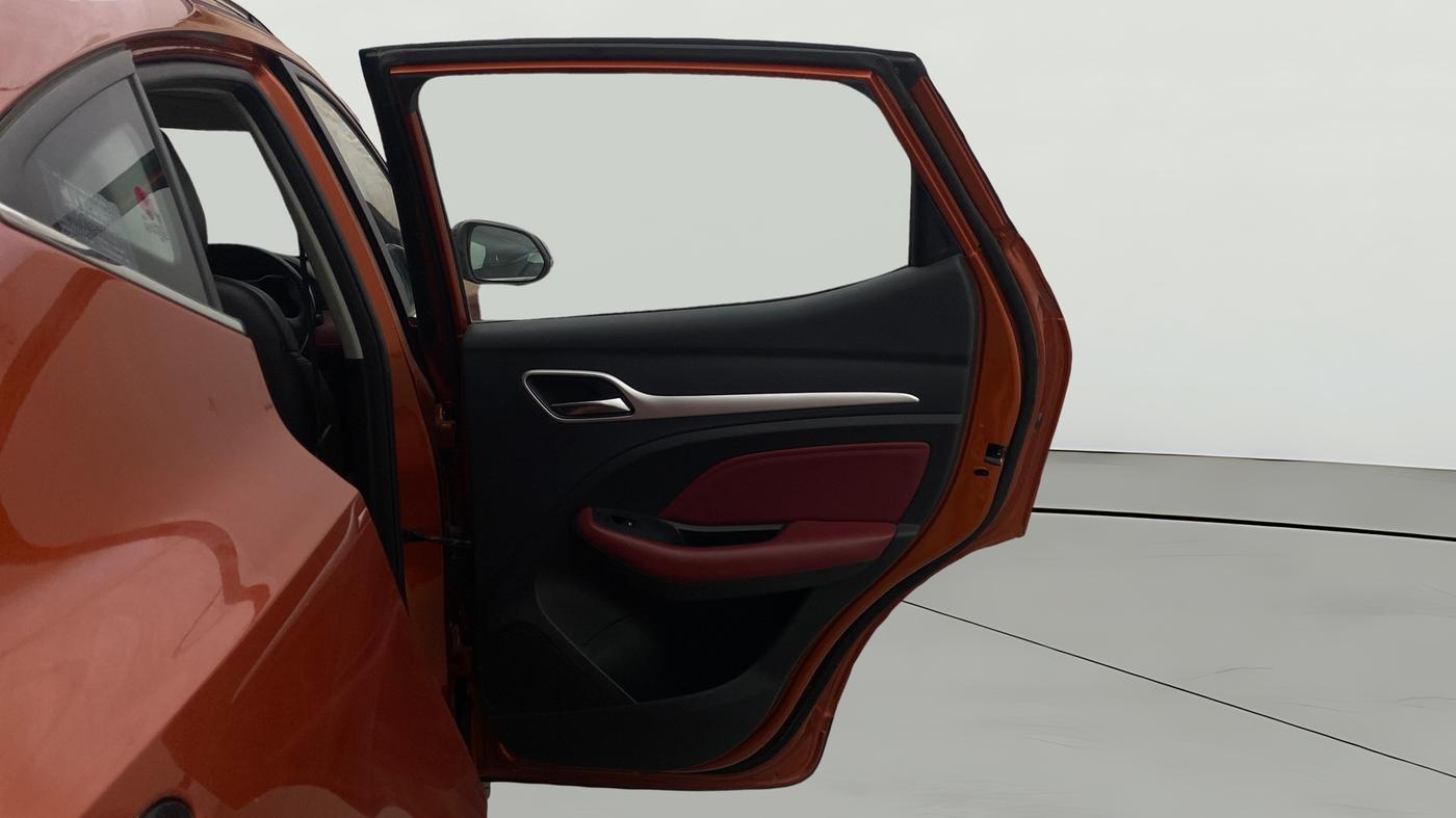2021 MG ASTOR SAVVY 1.3 TURBO AT S RED, Petrol, Automatic, 27,023 km, RHS Rear Door