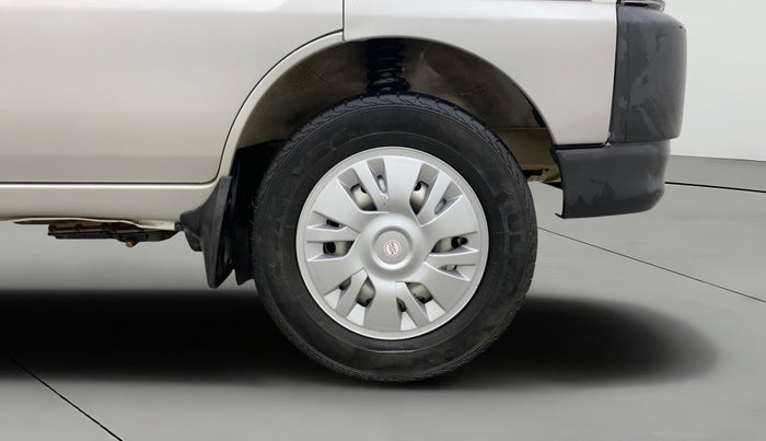 2022 Maruti Eeco 7 STR STD 1.2, Petrol, Manual, 41,911 km, Right Front Wheel