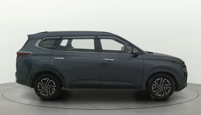 2022 KIA CARENS PRESTIGE PLUS 1.5 DIESEL 7 STR, Diesel, Manual, 1,27,075 km, Right Side View