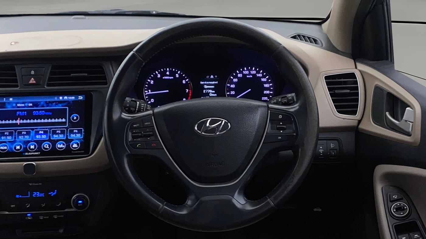 2017 Hyundai Elite i20 ASTA 1.2 (O), Petrol, Manual, 85,249 km, Steering Wheel Close Up