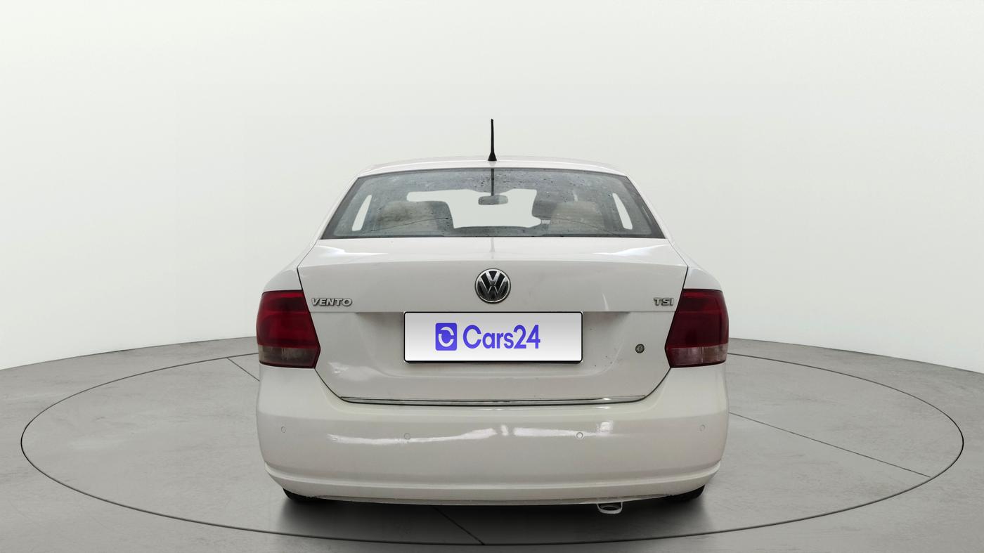 2015 Volkswagen Vento HIGHLINE PETROL AT, Petrol, Automatic, 60,126 km, Back/Rear