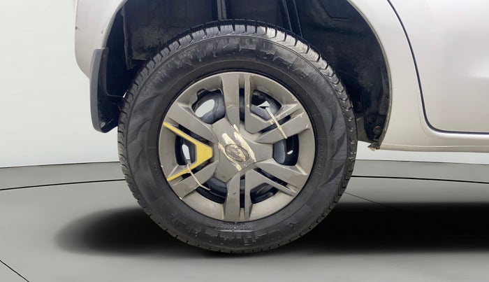 2017 Datsun Redi Go GOLD LIMITED EDITION, Petrol, Manual, 1,00,069 km, Right Rear Wheel