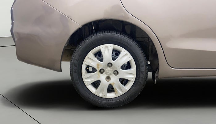 2015 Honda Amaze 1.2L I-VTEC SX, Petrol, Manual, 1,03,952 km, Right Rear Wheel