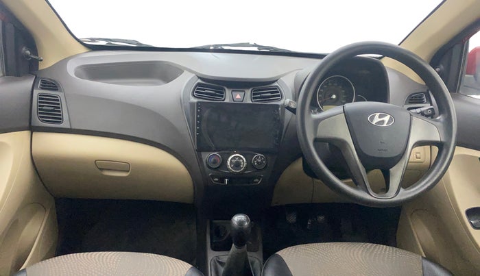 2016 Hyundai Eon SPORTZ, Petrol, Manual, 64,052 km, Dashboard