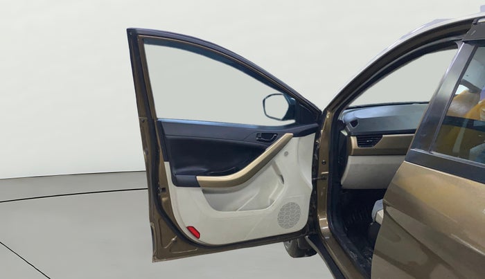 2023 Tata NEXON XZ PLUS (PREMIUM) DIESEL JET, Diesel, Manual, 71,252 km, LHS Front Door