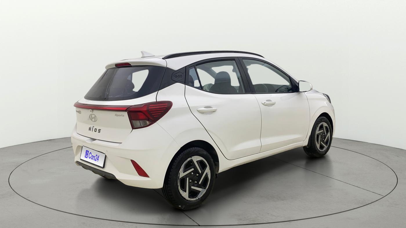 2023 Hyundai GRAND I10 NIOS SPORTZ 1.2 KAPPA VTVT CNG, CNG, Manual, 95,896 km, Right Back Diagonal