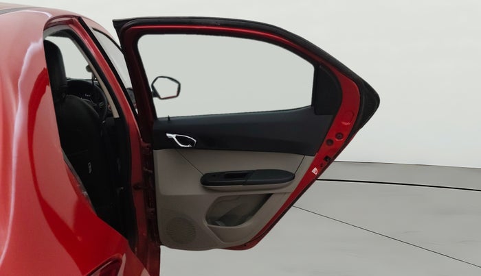 2018 Tata Tiago XZ PETROL, Petrol, Manual, 49,107 km, RHS Rear Door
