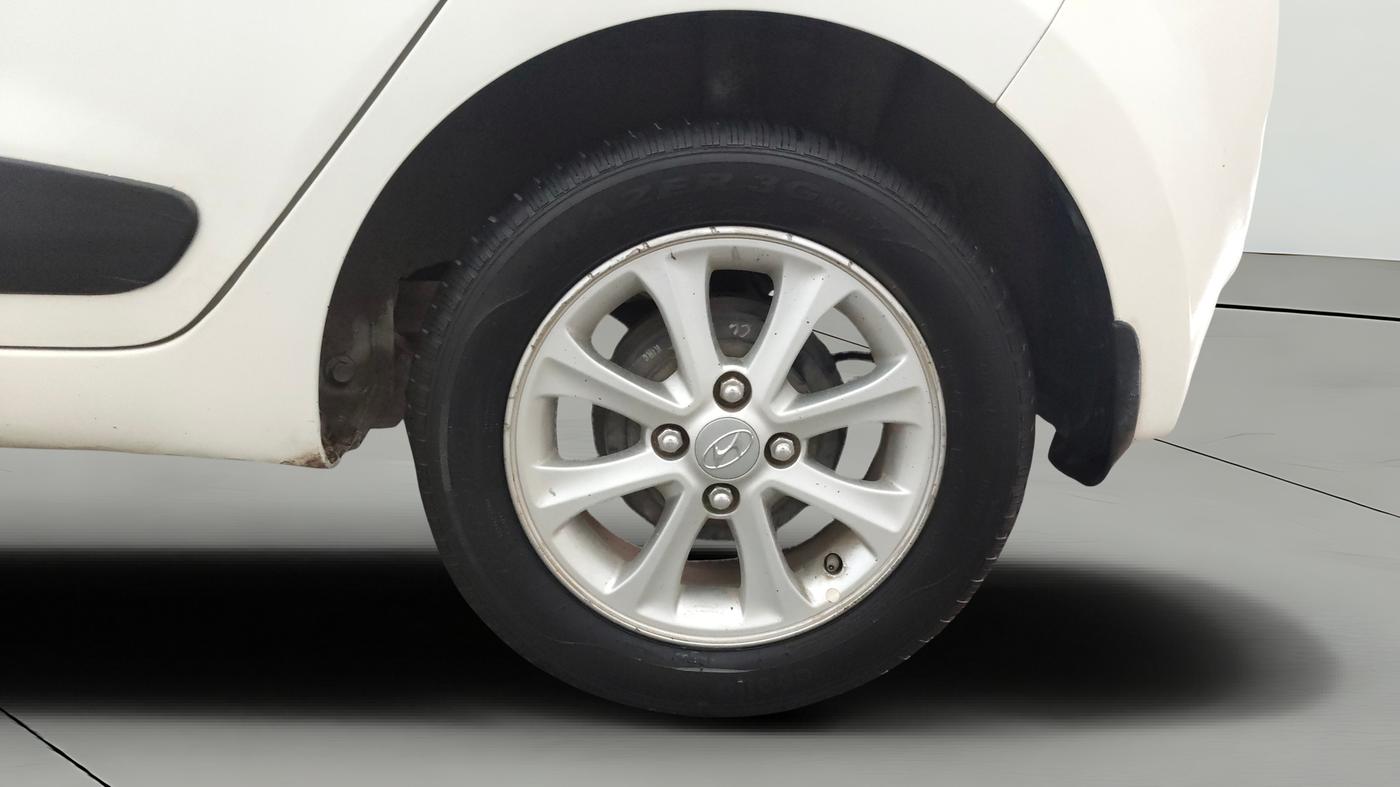 2016 Hyundai Grand i10 ASTA AT 1.2 KAPPA VTVT, Petrol, Automatic, 54,072 km, Left Rear Wheel