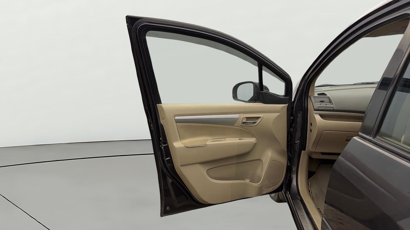 2015 Maruti Ertiga ZXI+, Petrol, Manual, 18,842 km, LHS Front Door