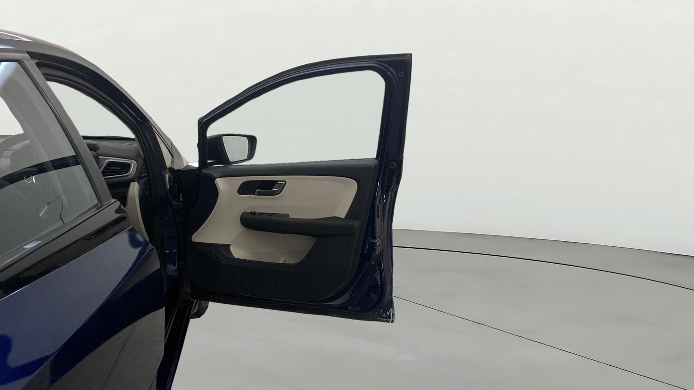 2022 Tata ALTROZ XZA PLUS, Petrol, Automatic, 20,451 km, RHS Front Door