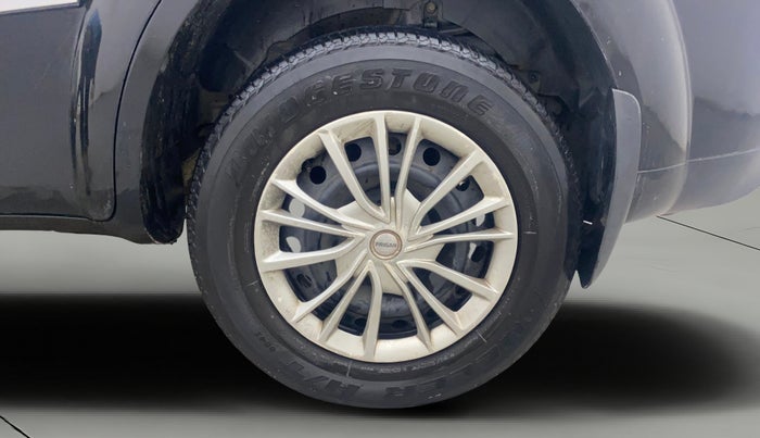 2016 Mahindra XUV500 W4, Diesel, Manual, 1,39,463 km, Left Rear Wheel