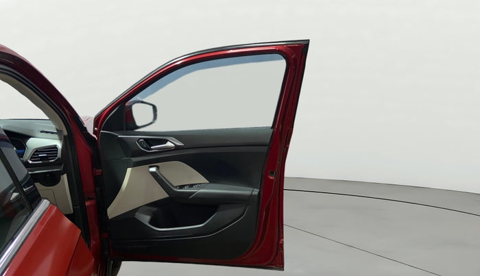 2022 Volkswagen TAIGUN TOPLINE 1.0 TSI MT, Petrol, Manual, 65,699 km, RHS Front Door