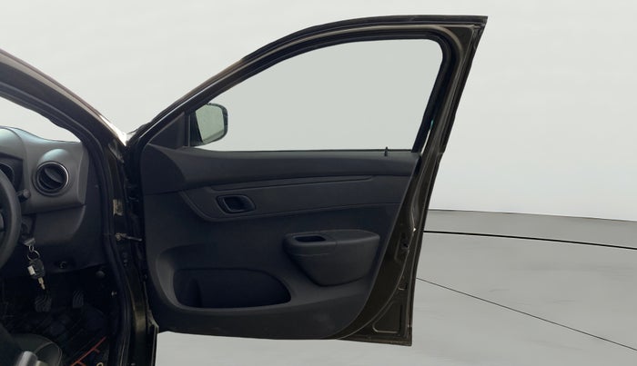 2016 Renault Kwid RXT 0.8, Petrol, Manual, 56,130 km, RHS Front Door