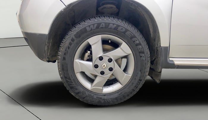 2015 Renault Duster 110 PS RXL DIESEL, Diesel, Manual, 1,04,256 km, Left Front Wheel