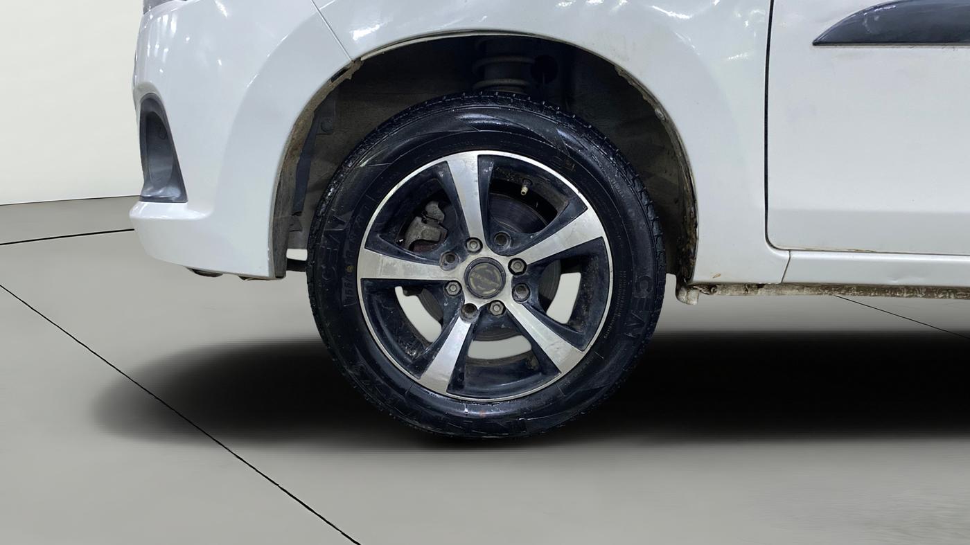 2016 Maruti Alto K10 VXI, Petrol, Manual, 50,625 km, Left Front Wheel