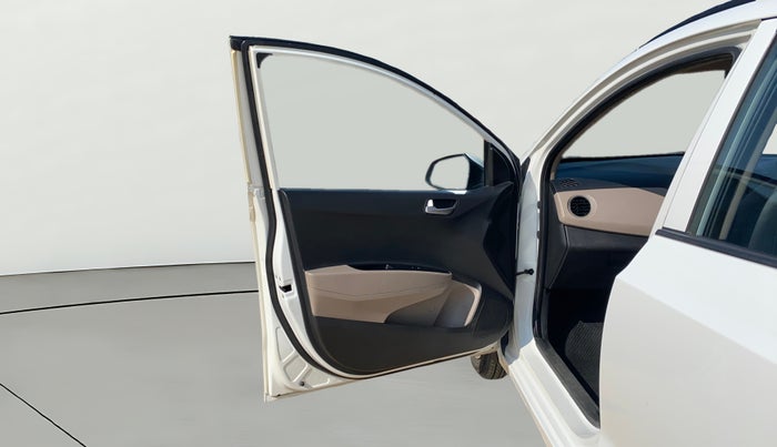 2015 Hyundai Grand i10 SPORTZ 1.2 KAPPA VTVT, Petrol, Manual, 38,403 km, LHS Front Door