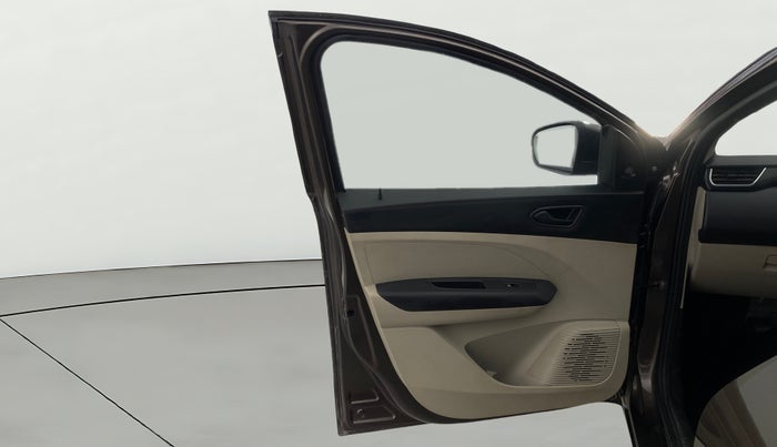 2022 Renault TRIBER RXL MT, Petrol, Manual, 27,492 km, LHS Front Door