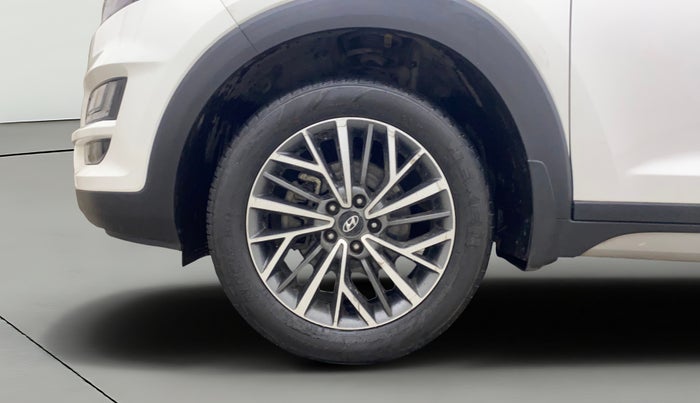 2020 Hyundai Tucson GLS 2WD AT PETROL, Petrol, Automatic, 28,663 km, Left Front Wheel