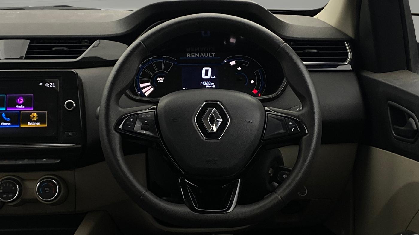 2023 Renault TRIBER RXT, Petrol, Manual, 14,905 km, Steering Wheel Close Up