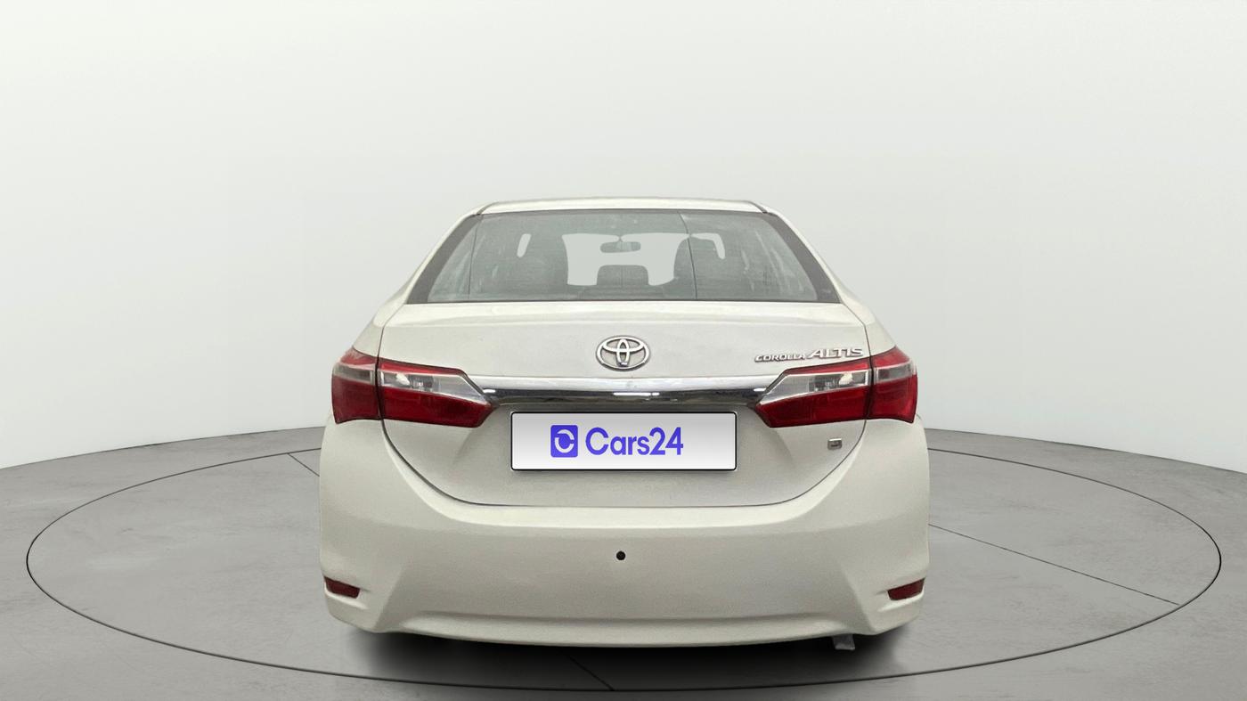 2014 Toyota Corolla Altis J PETROL, Petrol, Manual, 1,04,585 km, Back/Rear