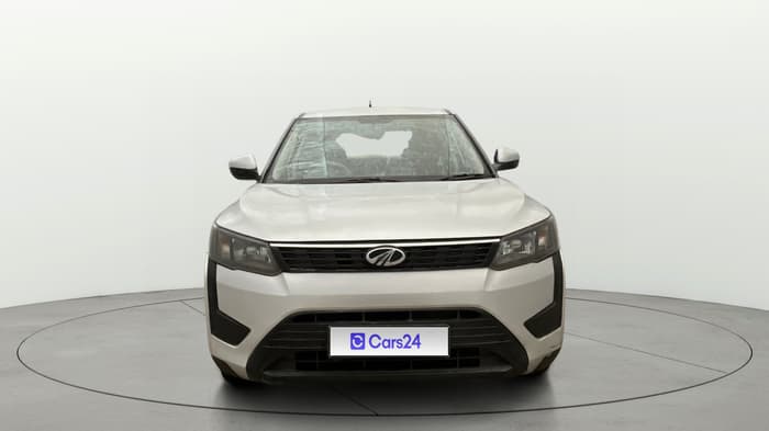 2021 Mahindra XUV300 W4 1.2 PETROL, Petrol, Manual, 63,350 km, Front