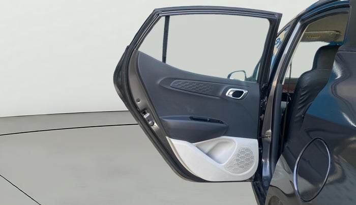 2022 Hyundai AURA SX 1.2 CNG, CNG, Manual, 49,591 km, LHS Rear Door