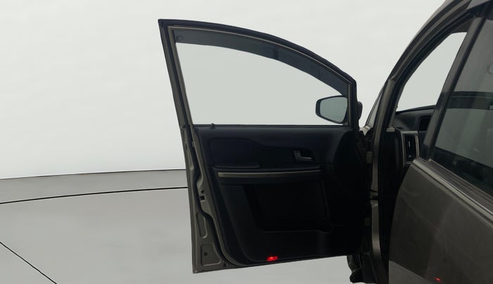 2017 Tata Hexa XTA 4X2 7 STR, Diesel, Automatic, 83,914 km, LHS Front Door