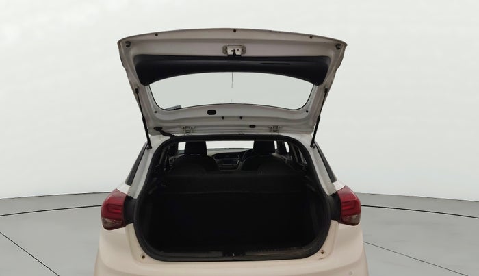 2019 Hyundai Elite i20 MAGNA PLUS 1.2, Petrol, Manual, 40,893 km, Boot Door Open