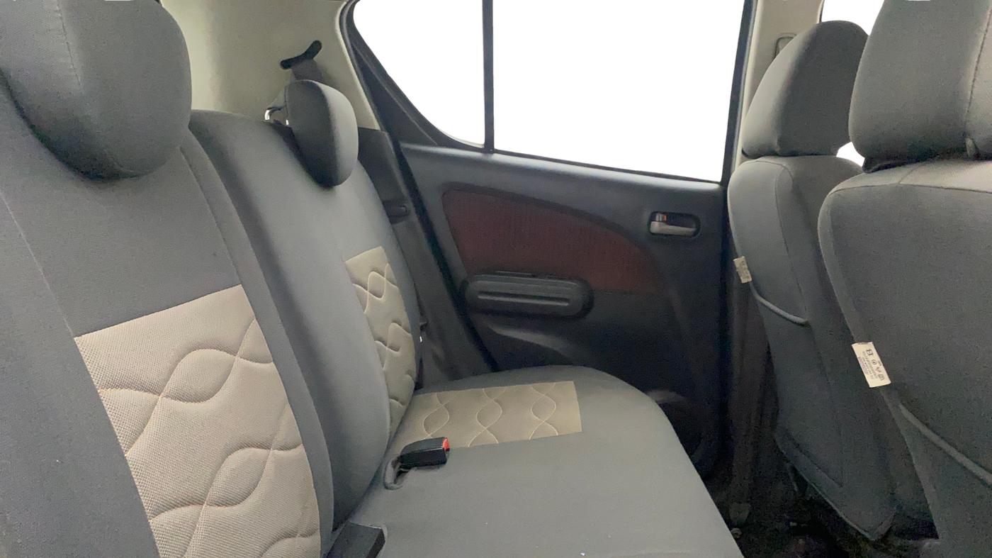 2015 Maruti Ritz ZXI, Petrol, Manual, 77,004 km, Right Side Rear Door Cabin