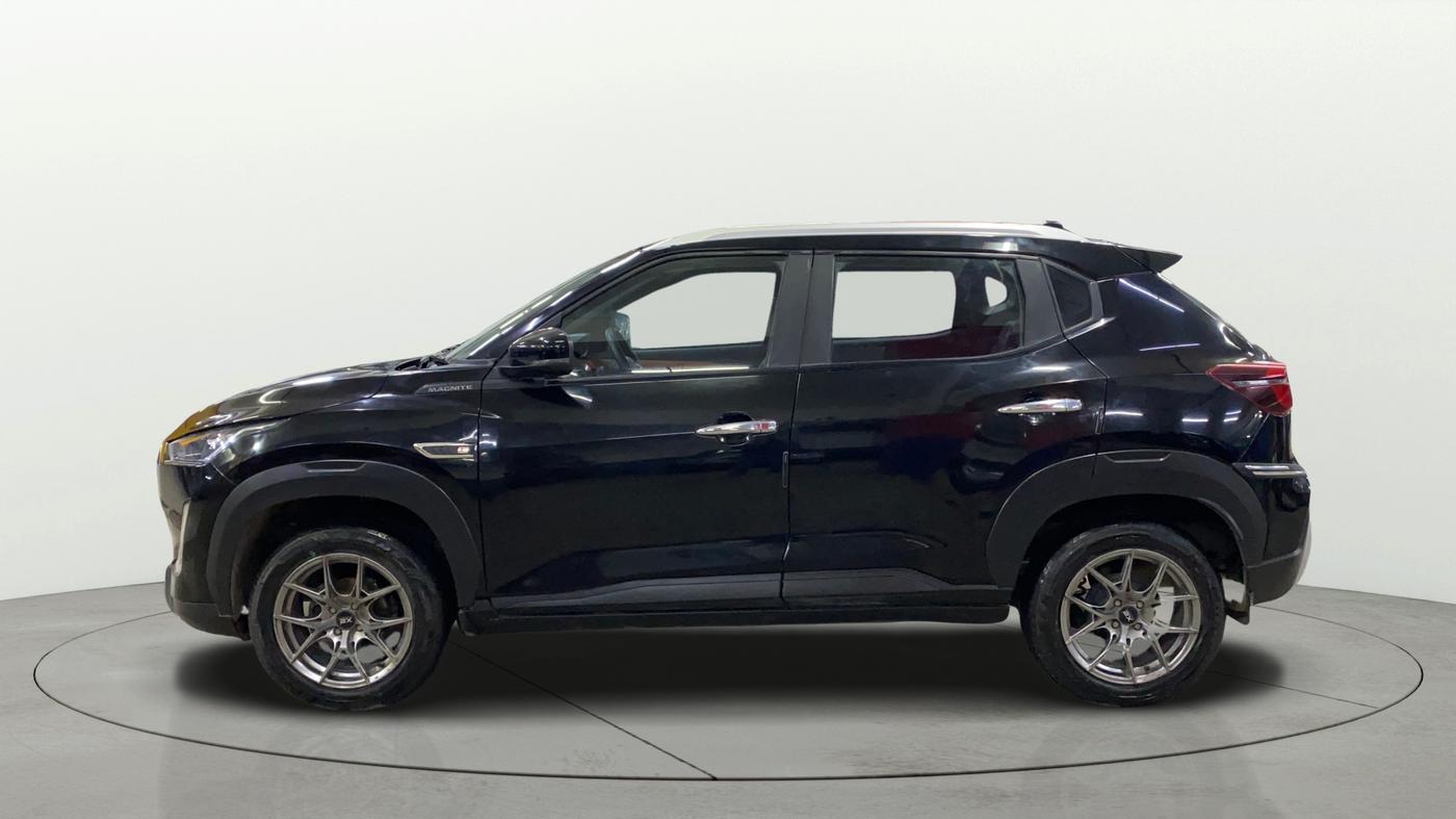 2024 Nissan MAGNITE Visia Plus B4D 1.0 Petrol MT, Petrol, Manual, 30,789 km, Left Side