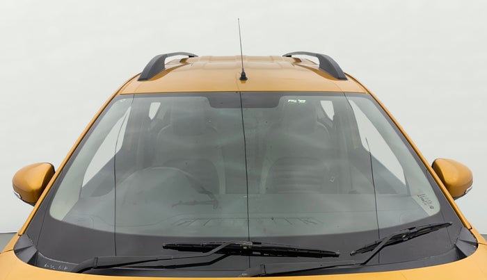 2020 Renault TRIBER RXZ AMT, Petrol, Automatic, 55,886 km, Front Windshield