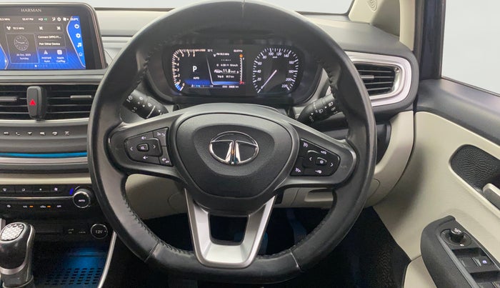 2023 Tata ALTROZ XZA PLUS (O) SUNROOF P , Petrol, Automatic, 39,828 km, Steering Wheel Close Up