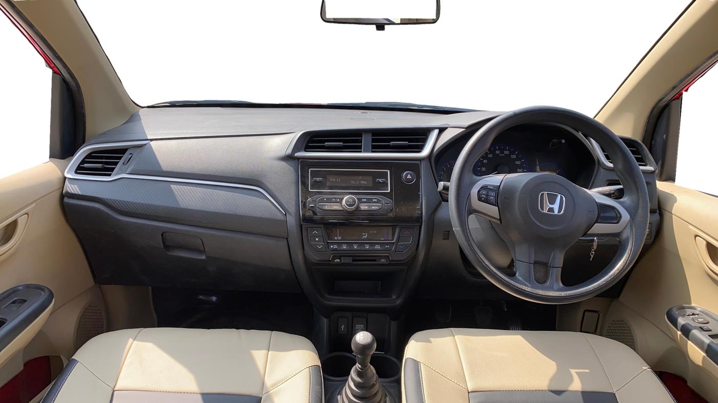 2017 Honda Brio S MT, CNG, Manual, 47,645 km, Dashboard