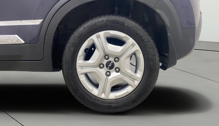 2022 KIA SONET HTK PLUS 1.0 IMT, Petrol, Manual, 24,519 km, Left Rear Wheel