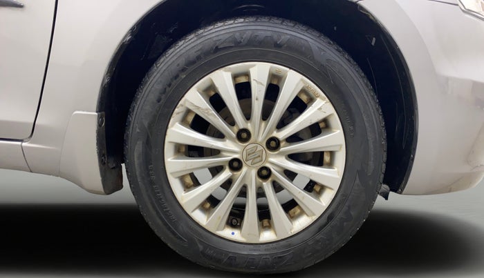 2015 Maruti Ciaz ZXI, Petrol, Manual, 78,259 km, Right Front Wheel